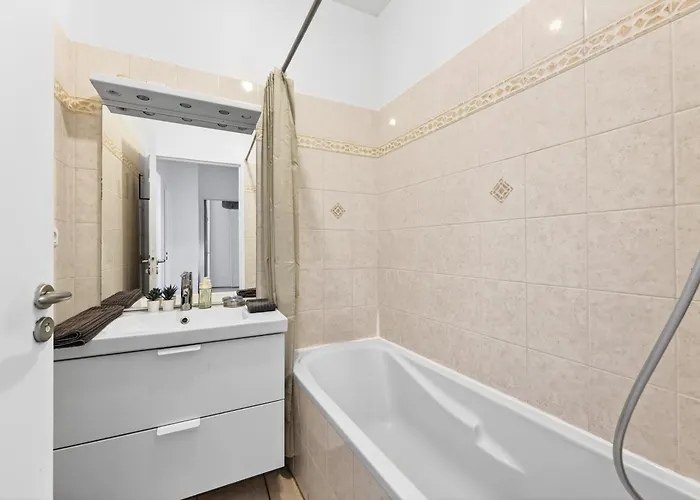 Quartier Bastille Charonne 2 Bedroom With Netflix
